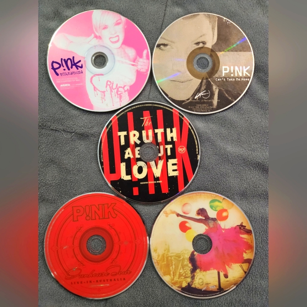 5 Pink Compact Disc's